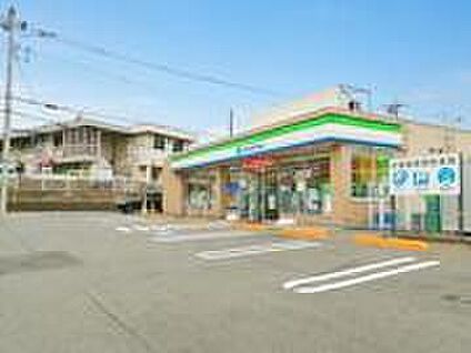 ファミリーマート国分寺西恋ヶ窪店 約170m
