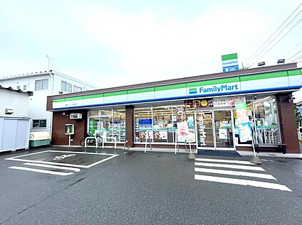 ファミリーマート稲城いちょう並木通店 2401ｍ