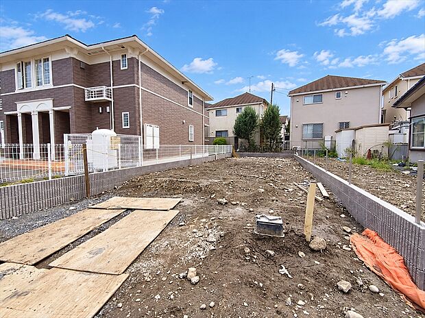 【現地写真】緑豊かで閑静な住宅街は子育てにはピッタリです。