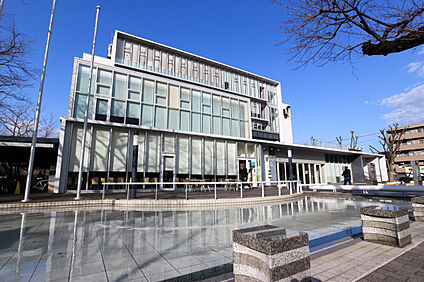 中央図書館 448ｍ