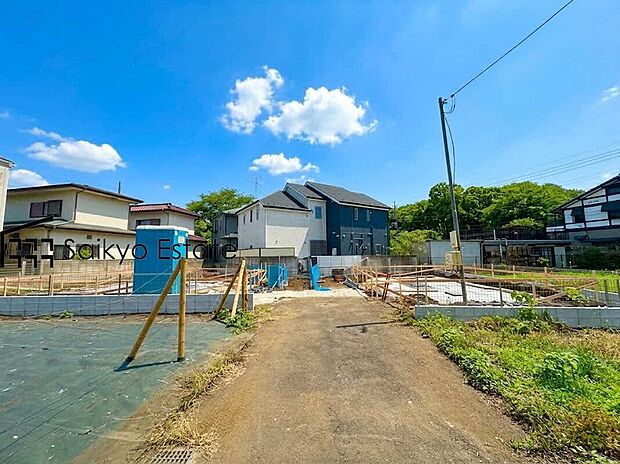 前面道路を含む現地写真