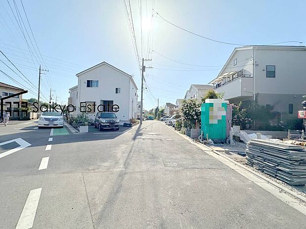 前面道路
