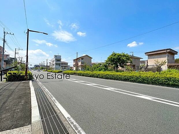 前面道路
