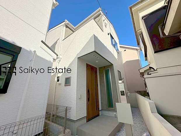 【現地外観】小学校まで徒歩約7分、中学校まで徒歩約6分でお子様が無理なく通える距離です。幼稚園や保育園も近くに多数あり、子育てファミリーには嬉しい環境です!