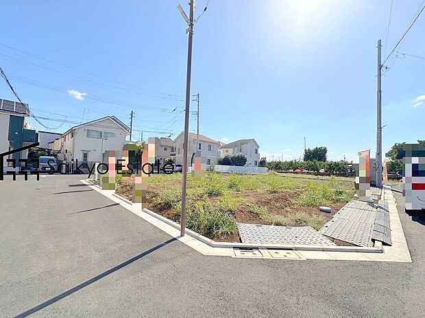 【現地外観】暮らしの質を高めてくれるZEH水準の省エネ住宅!太陽光発電採用住宅!昼間の購入電力を削減してくれます!