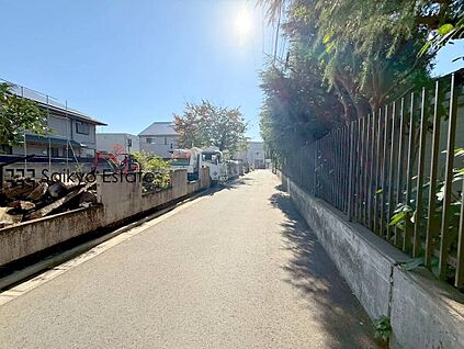 前面道路を含む現地写真