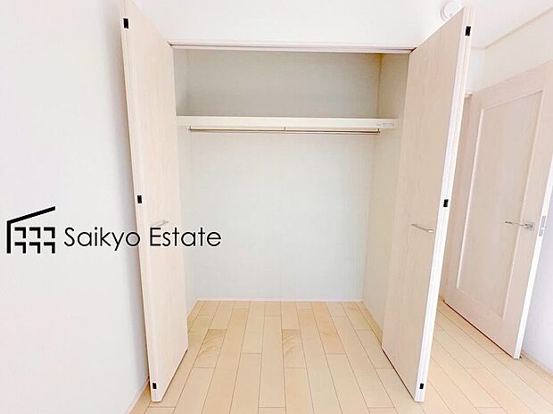 【収納【施工例】】各居室に収納を設けておりますので、衣類の他にもカバンや小物など何でも収納して、居室の全空間を有効活用できます♪