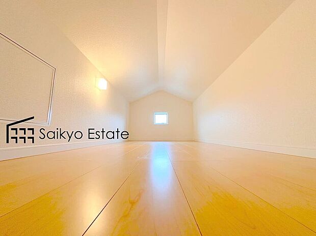 【小屋裏収納【施工例】】1号棟は約6.24帖の小屋裏収納付き。季節のものや、イベントでしか使わない使用頻度の低いものをしまっておくのに便利です。