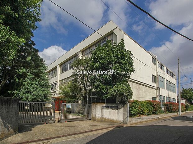 国立市立国立第二中学校(約1,300m)