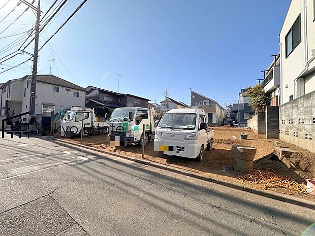 【現地写真】17帖以上の広々LDKの大型4LDK!システムキッチンには家事の負担を軽減してくれる食洗機付き!