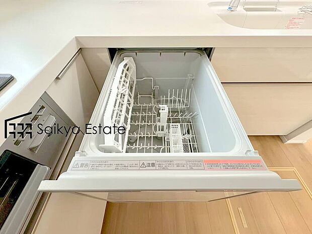 【食洗機】「ビルトイン食洗機」は手洗いよりも経済的で家計に優しく、家事の負担を軽減してくれるママの強い味方ですね。