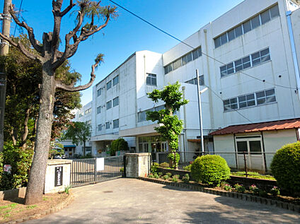 小金井市立小金井第二中学校 750ｍ(徒歩約10分)