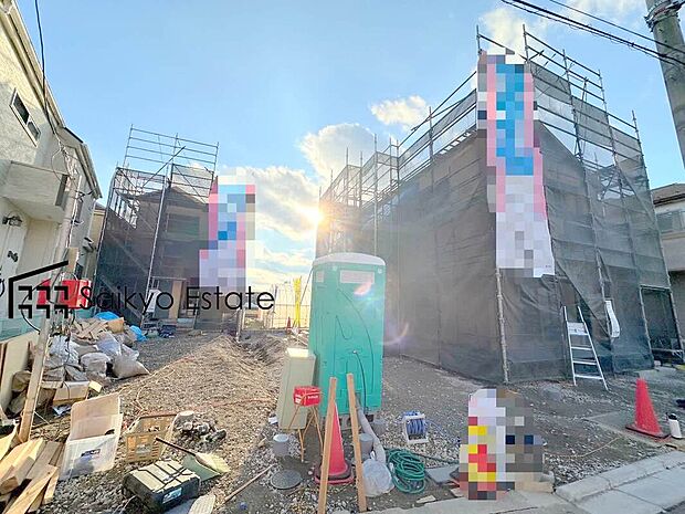 【駐車場】車種にもよりますが駐車2台可能です!来客時などに便利な他、セカンドカーをお持ちの方、購入をご検討の方は必見です!