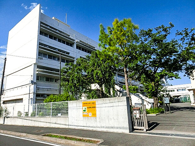 狛江市立狛江第二中学校