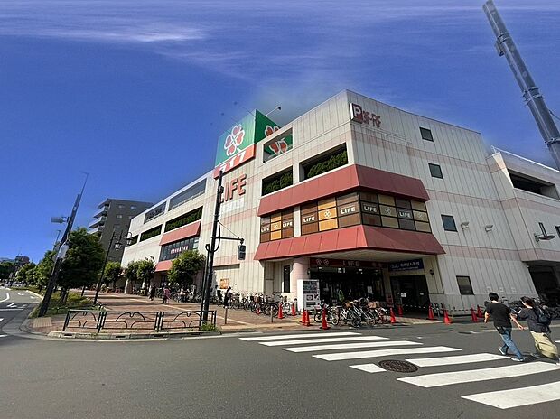 ライフ千川駅前店
