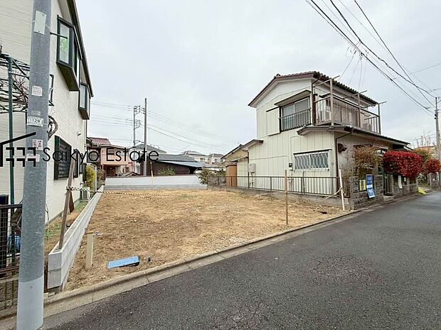 【現地写真】小学校まで徒歩約7分、中学校まで徒歩約10分でお子様が無理なく通える距離です。保育園や幼稚園も近くに多数あり、子育てファミリーには嬉しい環境です！