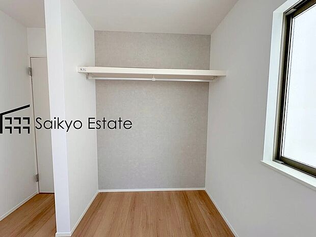 【収納【施工例】】各居室に収納を設けておりますので、衣類の他にもカバンや小物など何でも収納して、居室の全空間を有効活用できます♪