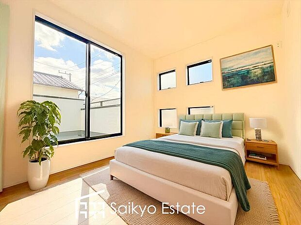 【洋室【施工例】】2面採光で明るく風通しも良好です!天気の良い日は是非窓を開けて空気の入れ替えをしてみるのはいかがでしょうか♪