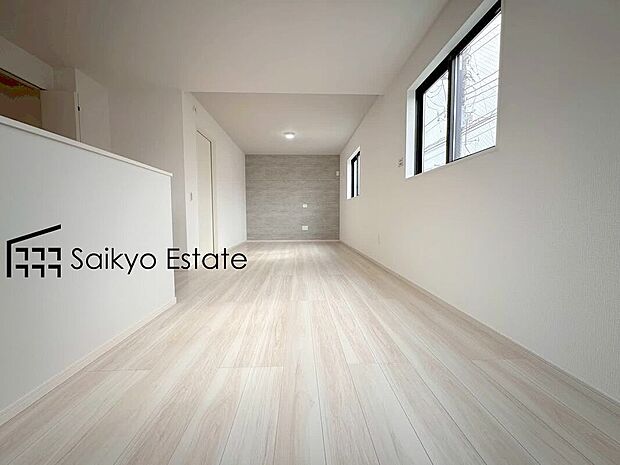 【リビング】家族が集い、楽しい会話と美味しいごはん。何気ない家族団らんの時間が幸せに感じられる、そんな空間になりそうです。
