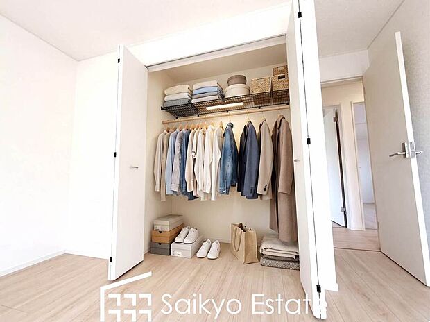 【収納【施工例】】各居室に収納を設けておりますので、衣類の他にもカバンや小物など何でも収納して、居室の全空間を有効活用できます♪