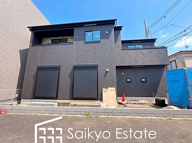 【現地外観】LDK広々18帖！収納付き洋室3部屋！全室南向き！7.75帖の洋室にはWIC完備！