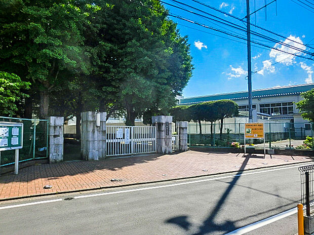 狛江市立狛江第三中学校