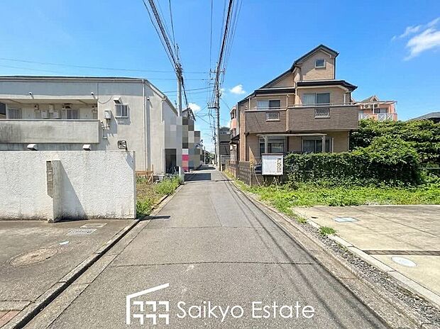 【前面道路】交通量の少ない前面道路ですので、小さなお子様がおられるご家庭でも安心してお住まいいただけます。