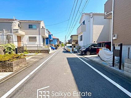 前面道路を含む現地写真