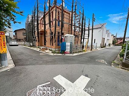前面道路を含む現地写真