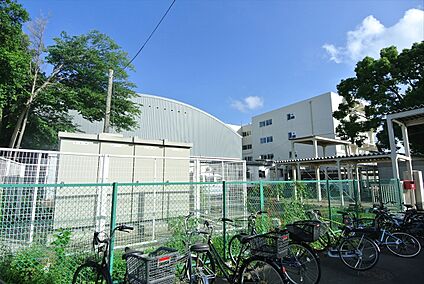 東久留米市立大門中学校 約710ｍ(徒歩約9分)