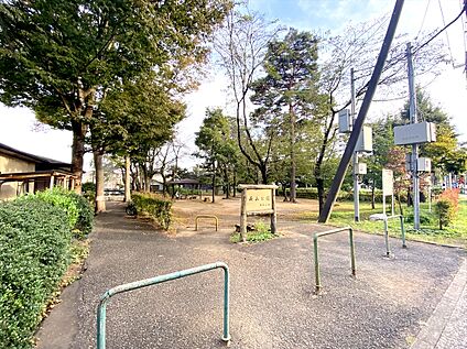 萩山公園 約641ｍ(徒歩約9分)