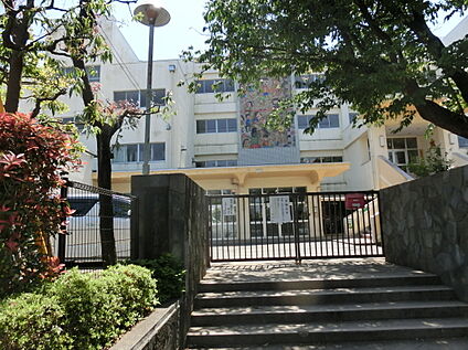 小金井市立小金井第三小学校 約685ｍ(徒歩約9分)