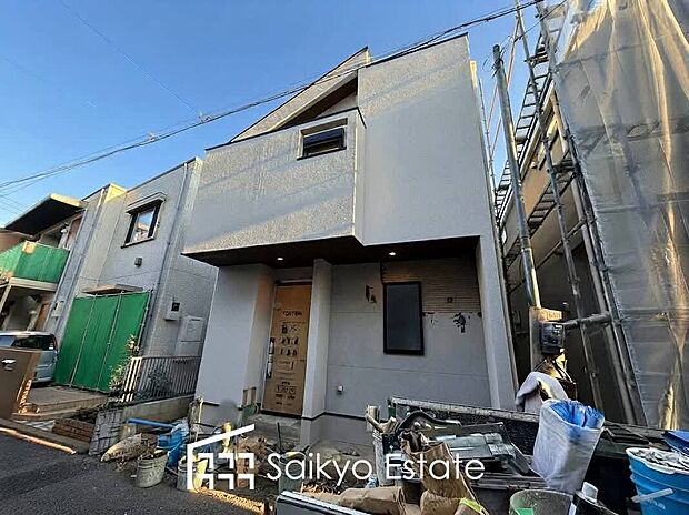 【外観】地震による建物の揺れを吸収し、繰り返す地震に効果を発揮する「制震ダンパー」設置住宅です！