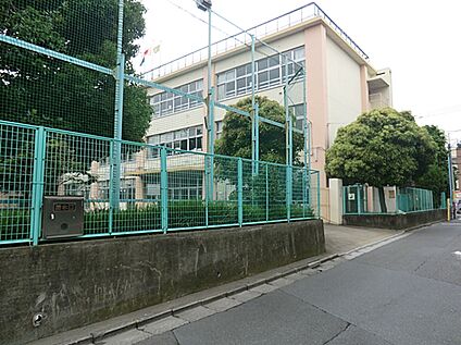 杉並区立杉並第六小学校 約210ｍ(徒歩約3分)