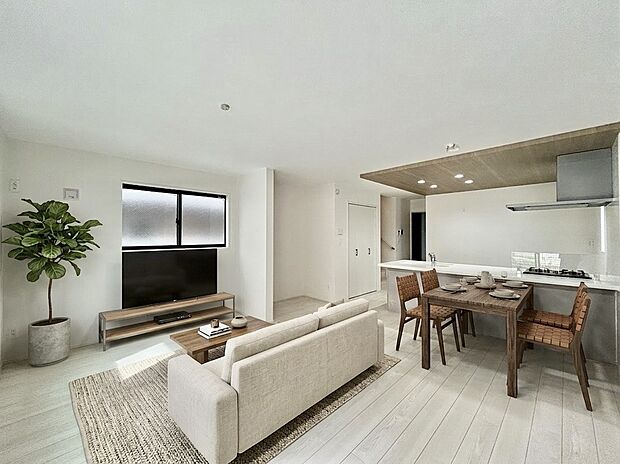 【LDK：1号棟】
LDK17帖超の広々とした空間。
床暖房が搭載されており、足元から暖まれる心地よい空間を創り出します。※本画像はCG画像により家具配置しております。