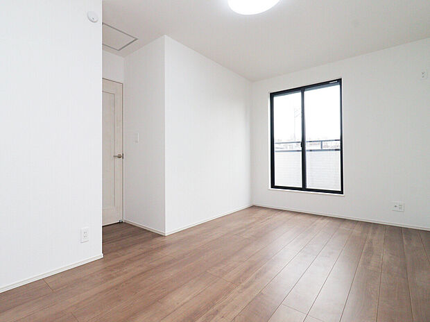 【Room:A号棟】
全棟がLDK15.75帖以上の3LDKファミリープラン。全居室収納付き5帖以上とパーソナルスペースも広く快適に過ごせます。