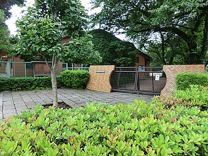 八幡幼稚園 600ｍ(徒歩8分)