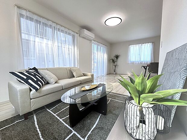 【【建物プラン例:LDK】】「設計住宅性能評価書」「建設住宅性能評価書」の取得をしている高仕様なプランでの安心の暮らし。