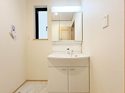 【シャワー付洗面化粧台】