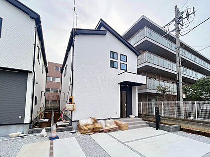 【外観：1号棟】