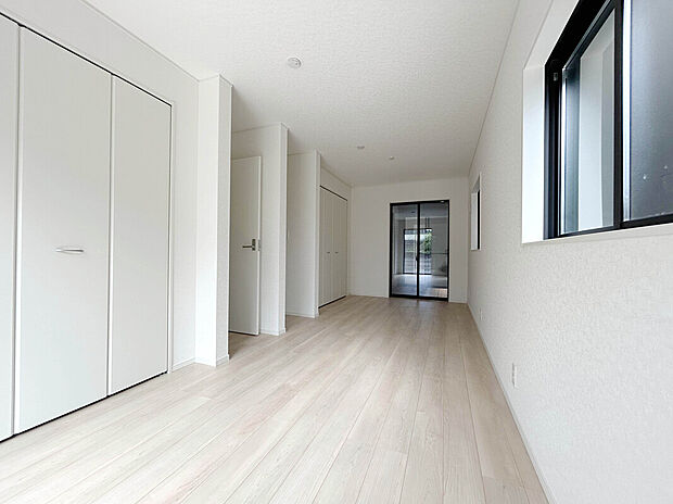 【【Room 10.4帖：3号棟】】全棟に間取変更可能な居室があり、ライフステの変化に対応可能。いつでもライフスタイルに合った空間で暮らせます。