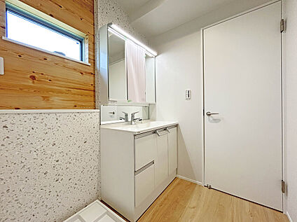 【施工例：Wash Room】