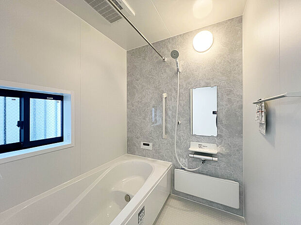 【【建物プラン例:Bath Room】】浴室乾燥機付きバスルーム。雨の日や花粉の季節などでも衣類の乾燥もできて便利です!