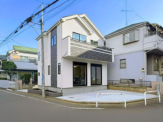 【【外観】】コンビニやスーパーなども徒歩8分圏内にあり、ショッピングセンター「田無アスタ・リヴィン」も徒歩圏内で充実した住環境。