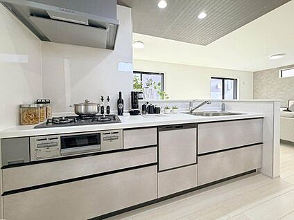 【建物プラン例：Kitchen】