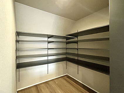 【施工例：Pantry】
