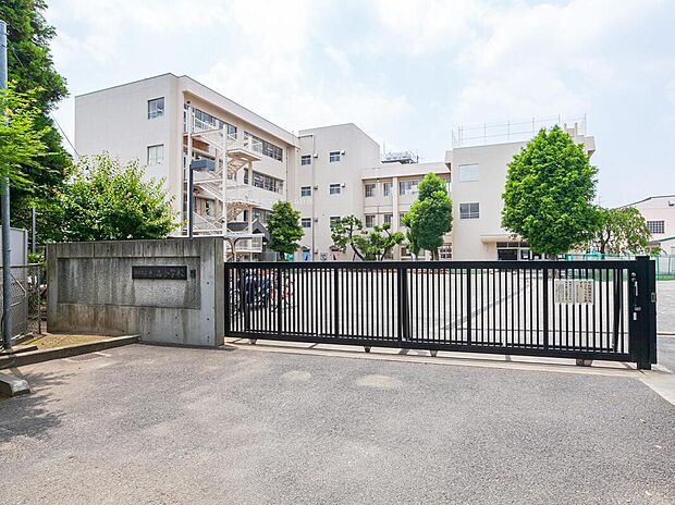 調布市立杉森小学校（約700m）