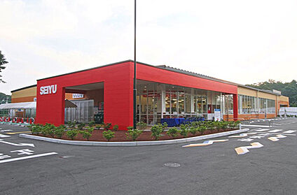 西友東久留米店 800m