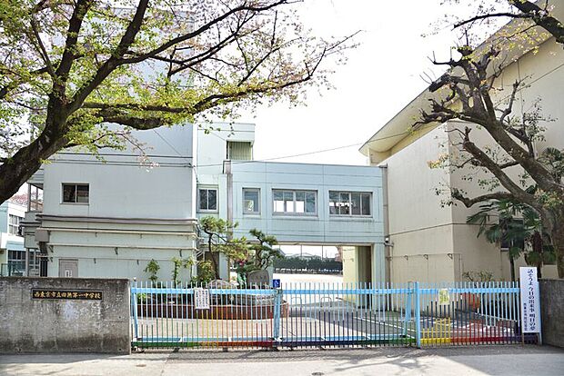 西東京市立田無第一中学校(約1,600m)