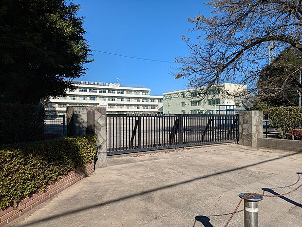 小金井市立東小学校(約1,030m)